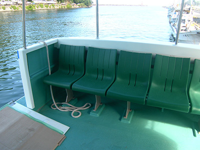 船尾甲板椅子1